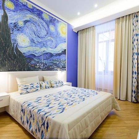 Vip Апартаменти Ван Гог На Площі Ринок Lviv Kültér fotó