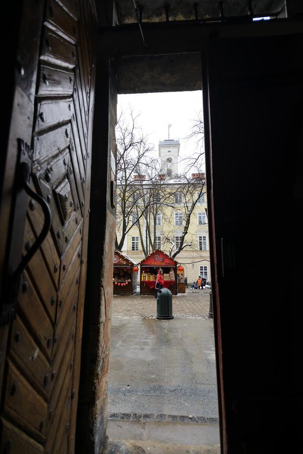 Vip Апартаменти Ван Гог На Площі Ринок Lviv Kültér fotó